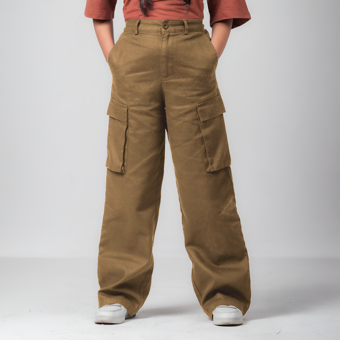 Wide Legged Cargo Pant | Brown