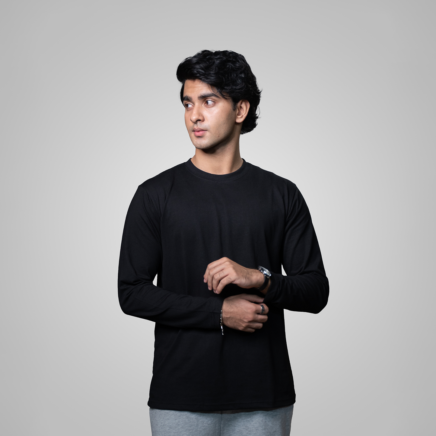 Round Neck Full Sleeve     Black