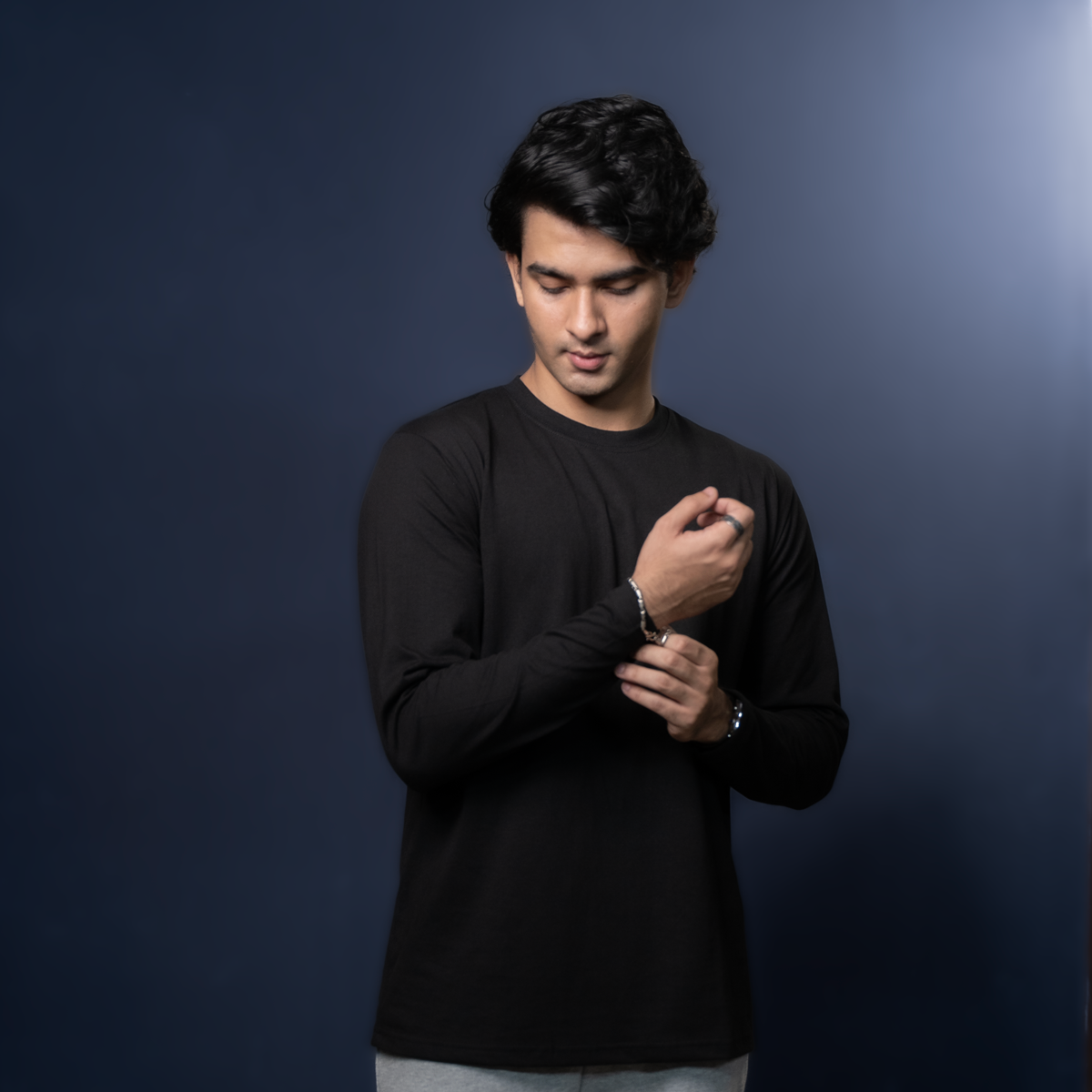 Round Neck Full Sleeve | Black