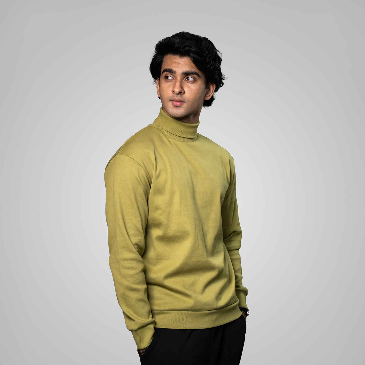 Turtle Neck     Olive