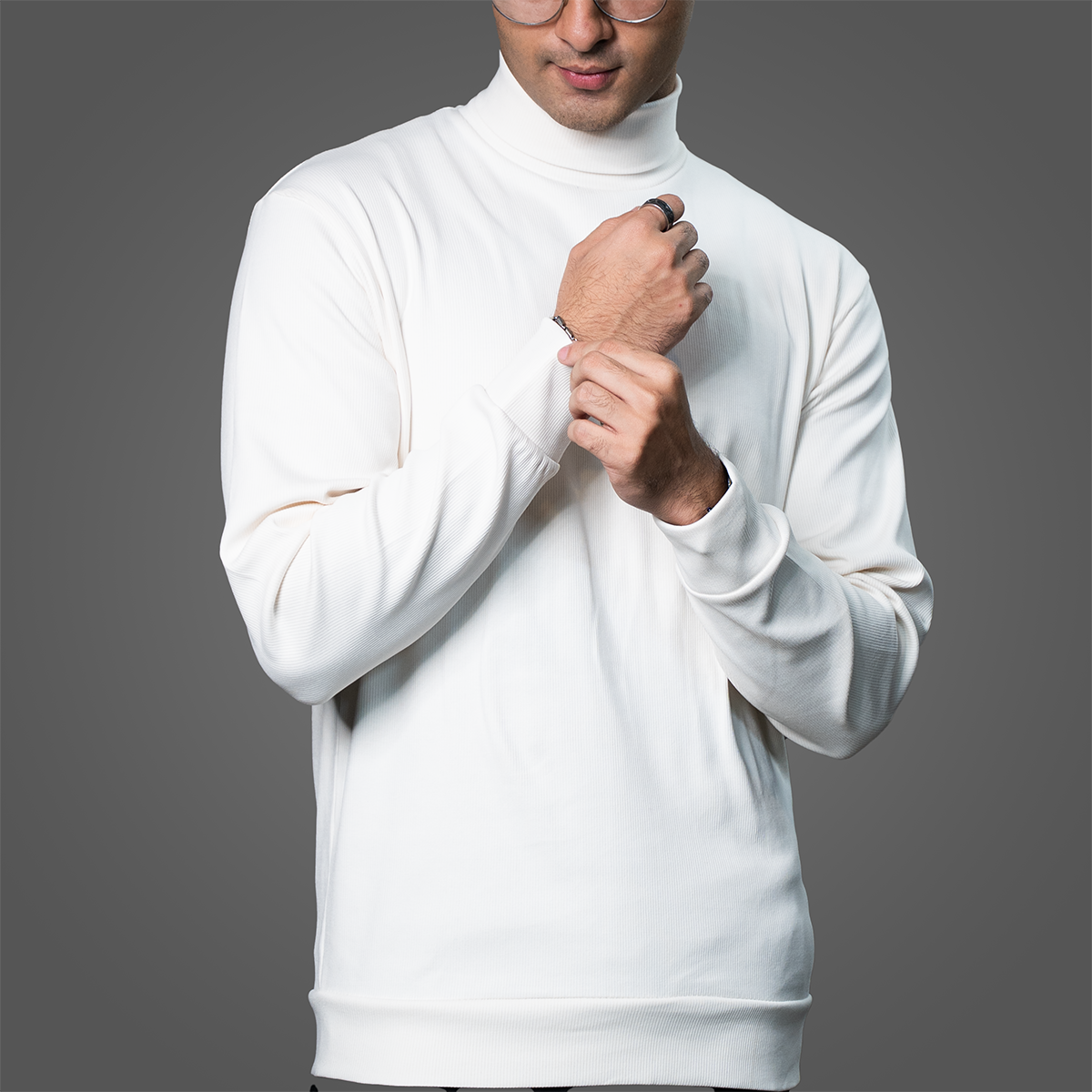 Turtle Neck     Off White