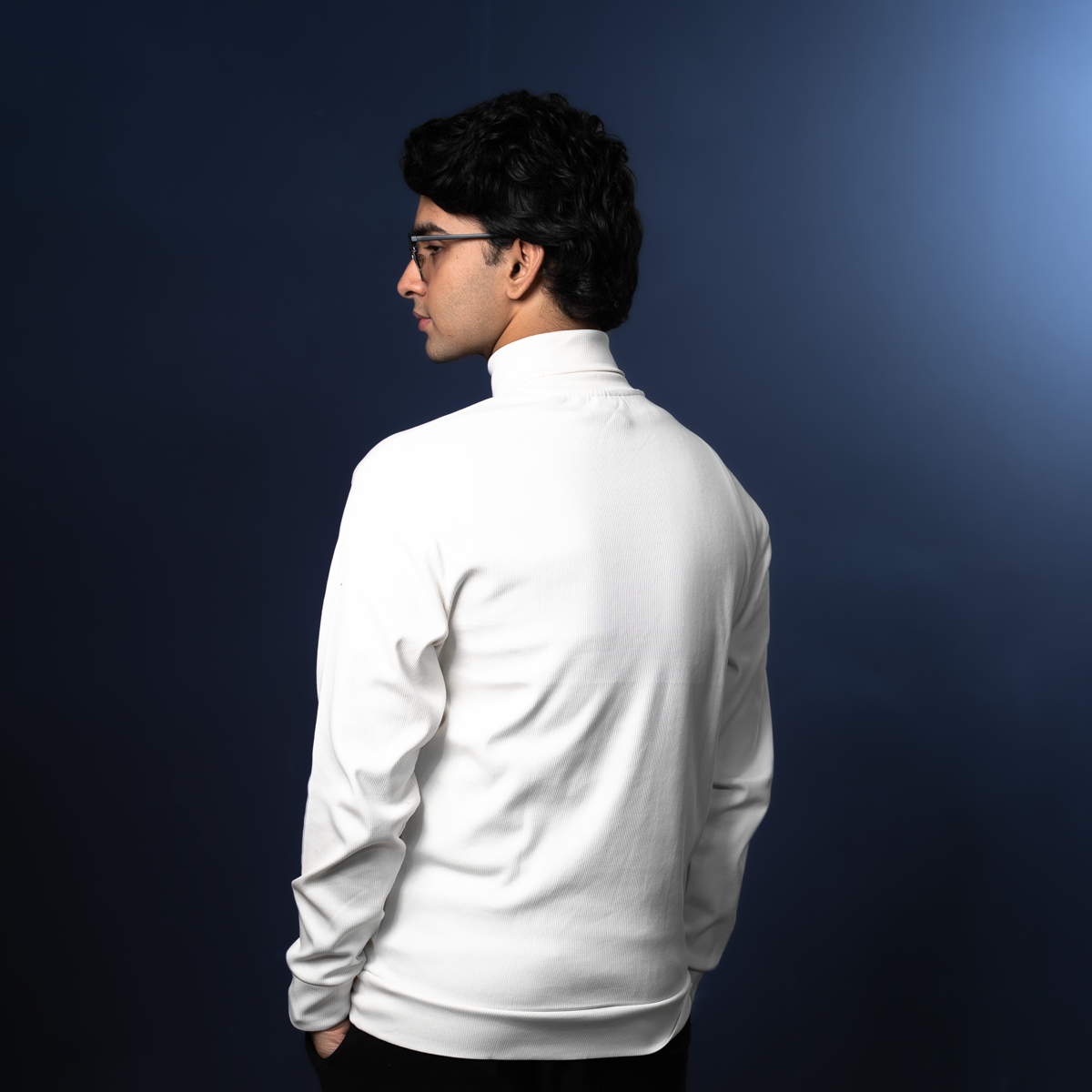 Turtle Neck     Off White