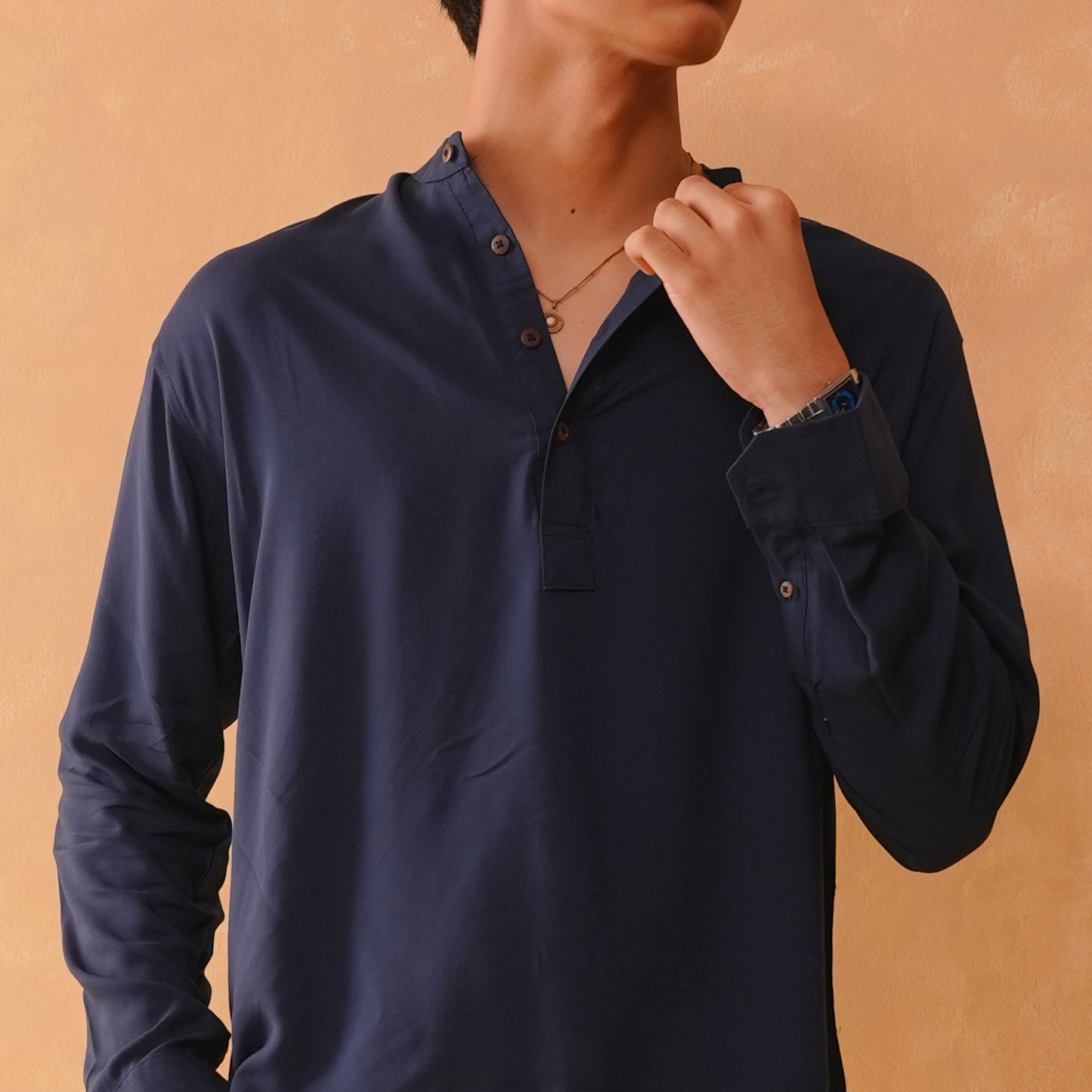 Henley Katua Wooden | Navy Blue