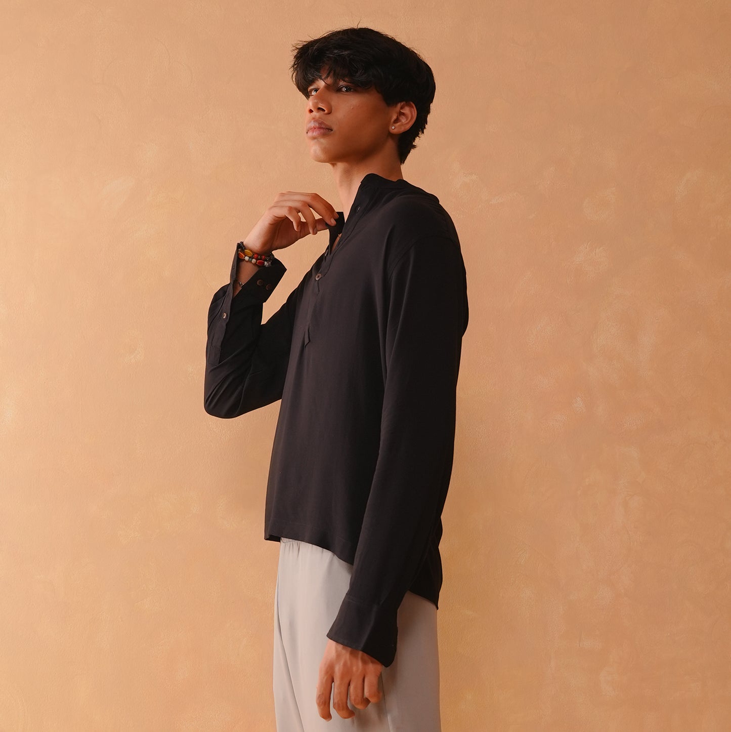 Henley Katua Wooden | Black