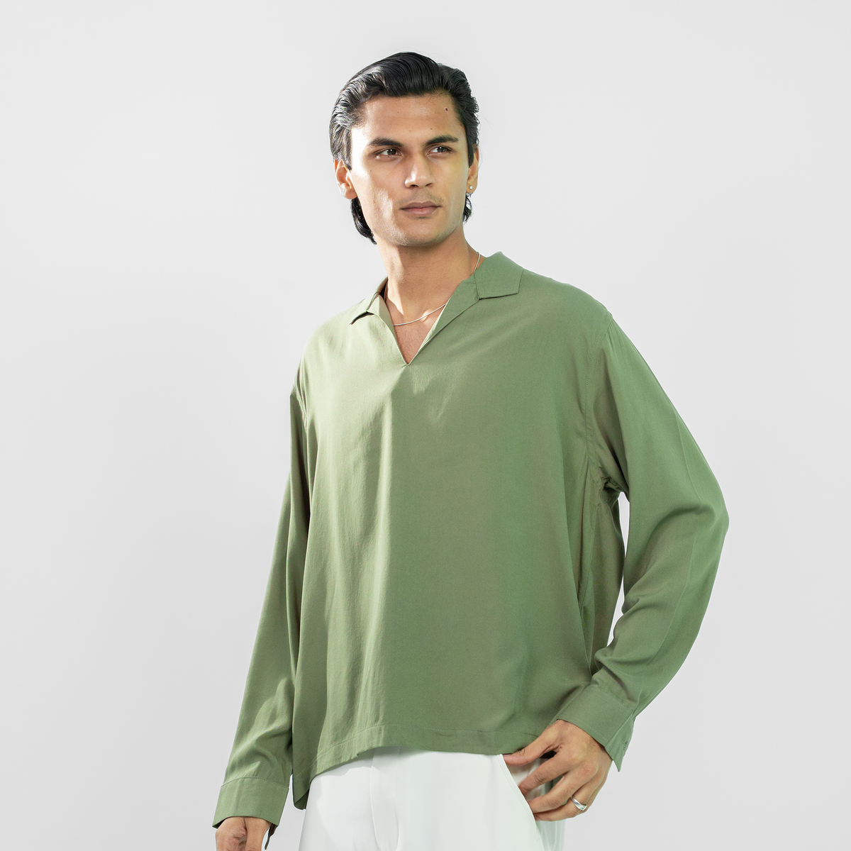 V-Neck Katua | Sage