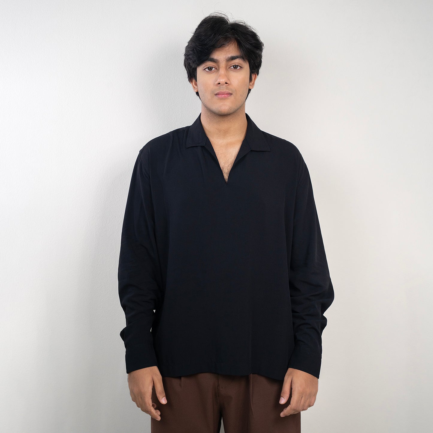 V-Neck Katua | Black